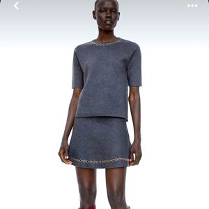 Zara Knit sweater set of two. Almost brand new in very good condition.